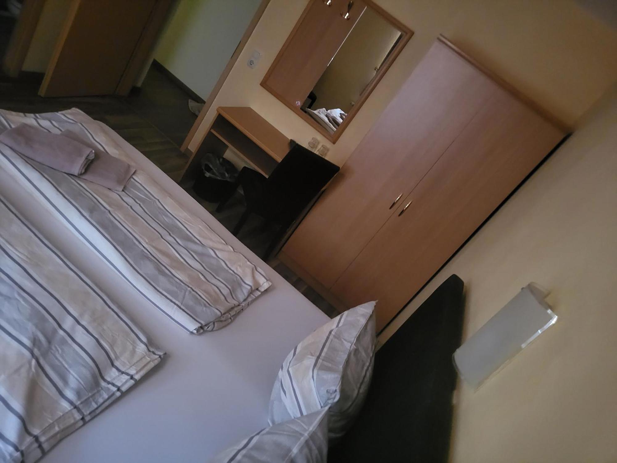 Pension Kuehnauer Hof Dessau-Rosslau Dış mekan fotoğraf