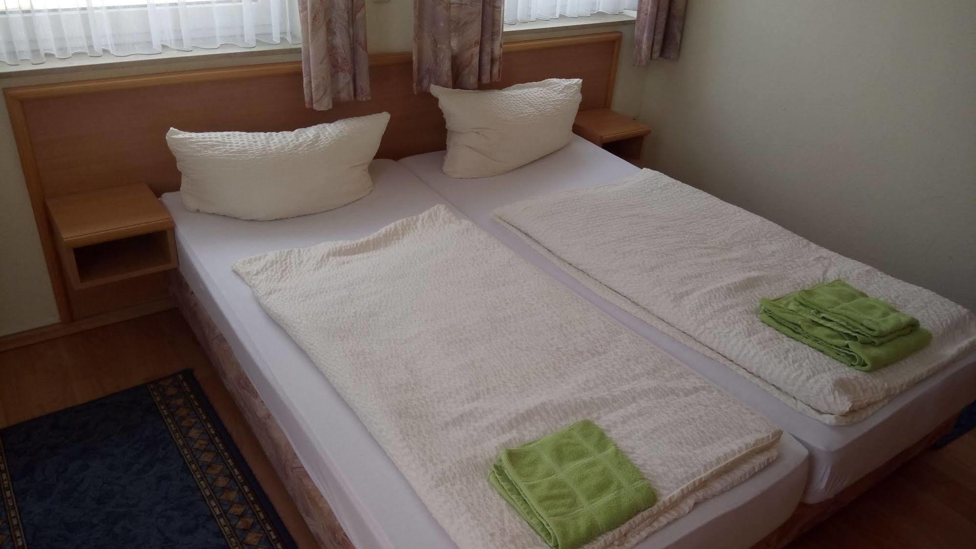 Pension Kuehnauer Hof Dessau-Rosslau Dış mekan fotoğraf